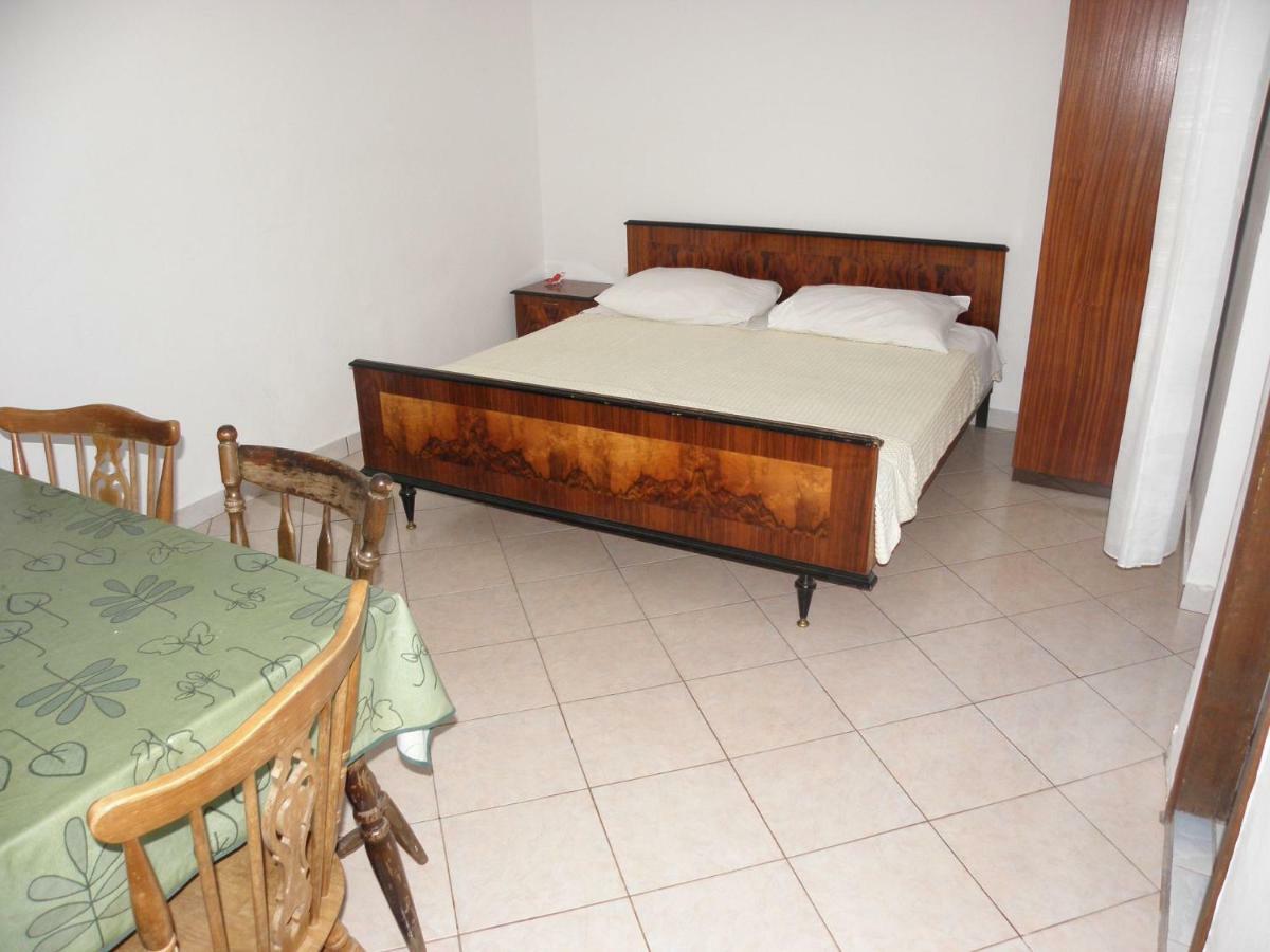 Apartments Fabijan - 50M From Sea Povljana Zewnętrze zdjęcie